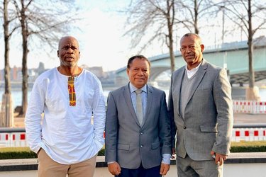 Mr Evans Njewa and Ambassador Adão, former and present LDC Group Chair with LIFE-AR Technical Lead, Mr Gebru Jember Endalew