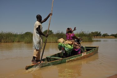 Credit: Hervé Lévite/ Flickr: https://www.flickr.com/photos/water_alternatives/44911356655/in/photolist-2bqE Transport after heavy floods in Burkina Faso